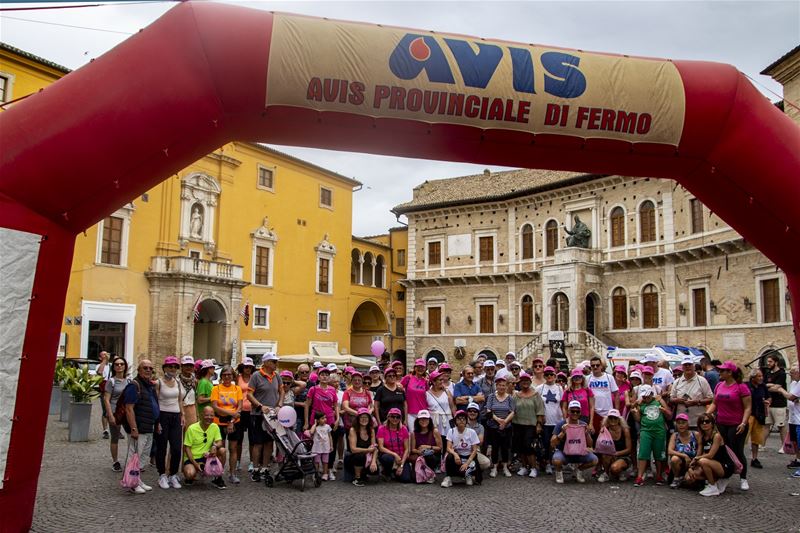 5 Giugno Avis si colora di rosa